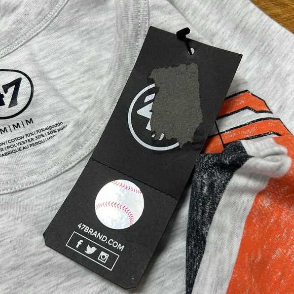 NWT - San Francisco Giants T-Shirt - Medium - Picture 5 of 5